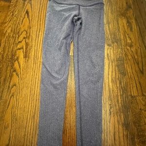 2 pairs of ivivvia leggings